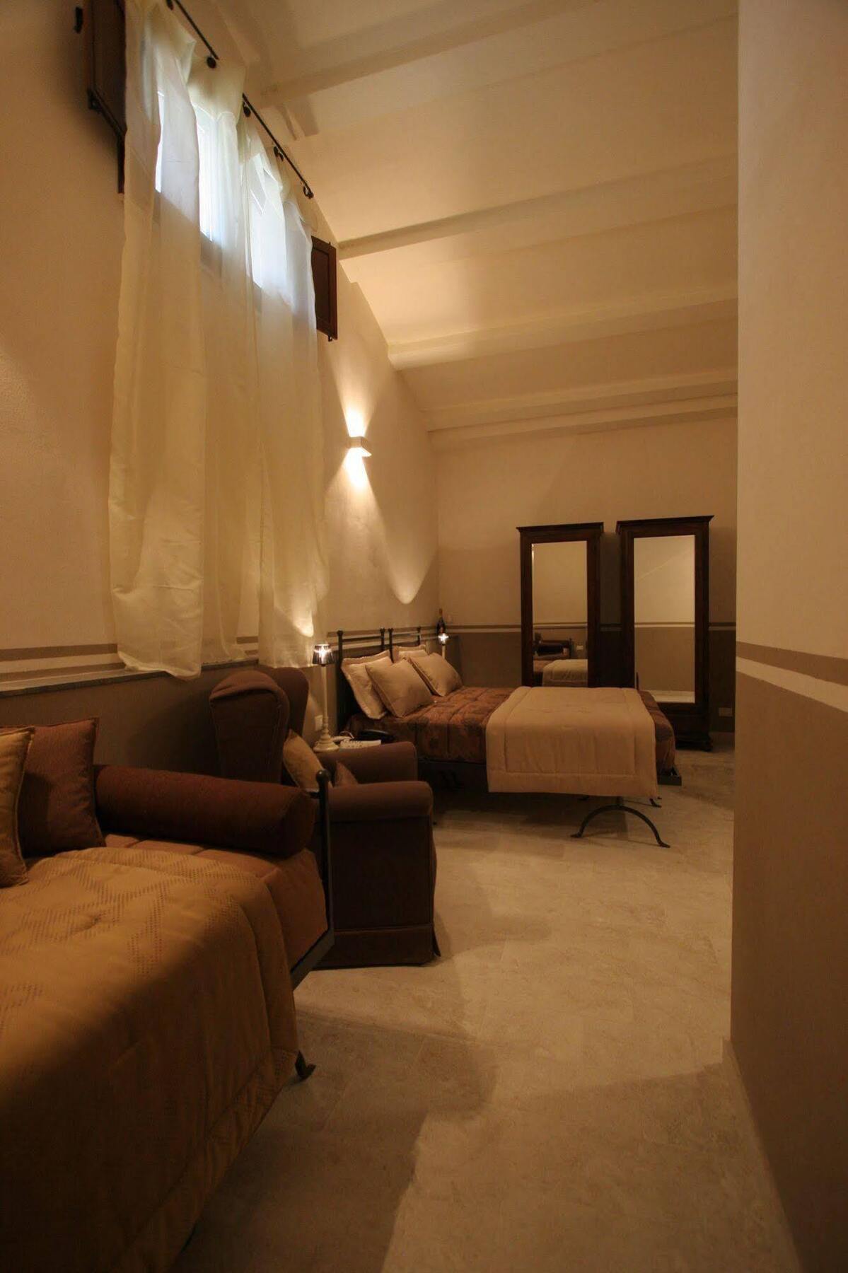 Arbaria Hotel Trapani Buitenkant foto